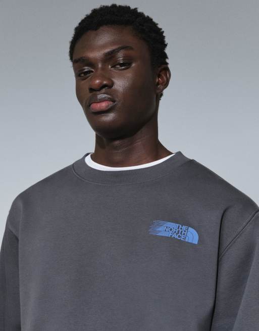 The North Face Retro trail relaxed crew neck sweatshirt in grey, 4 of 9