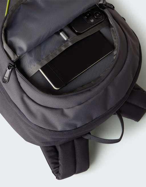 The North Face Rodey Rucksack in Anthrazitgrau/Rauchgrau, 2 von 4