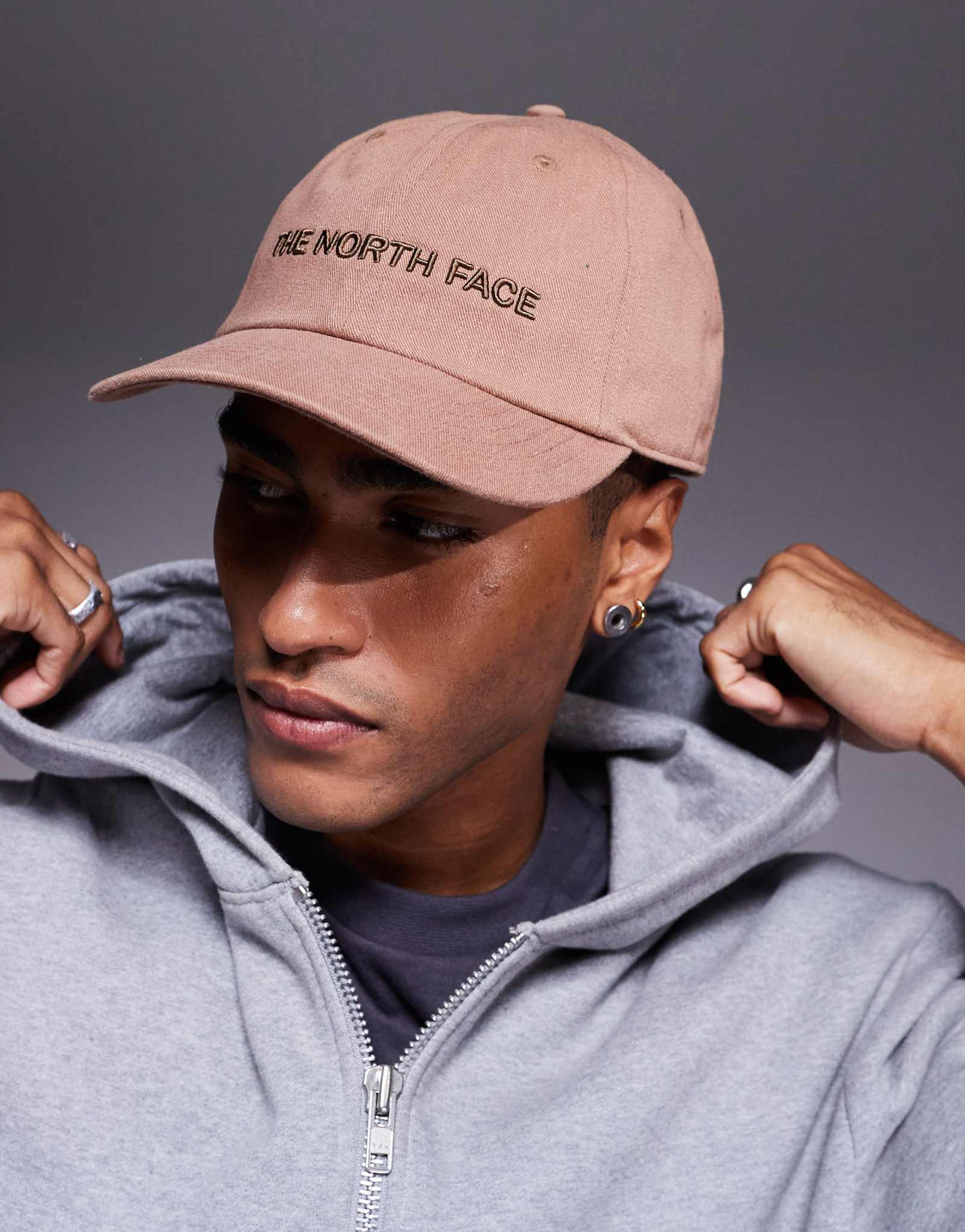 Вместительная кепка North Face Norm зеленого цвета