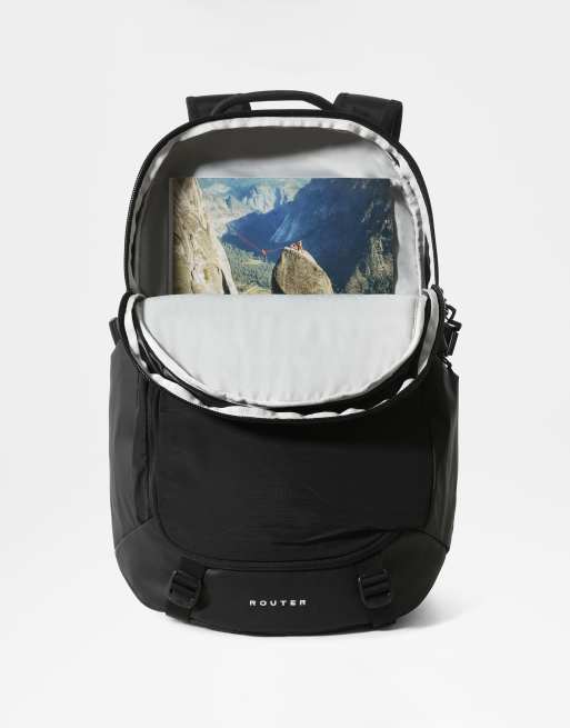 The North Face Router Zaino nero ASOS