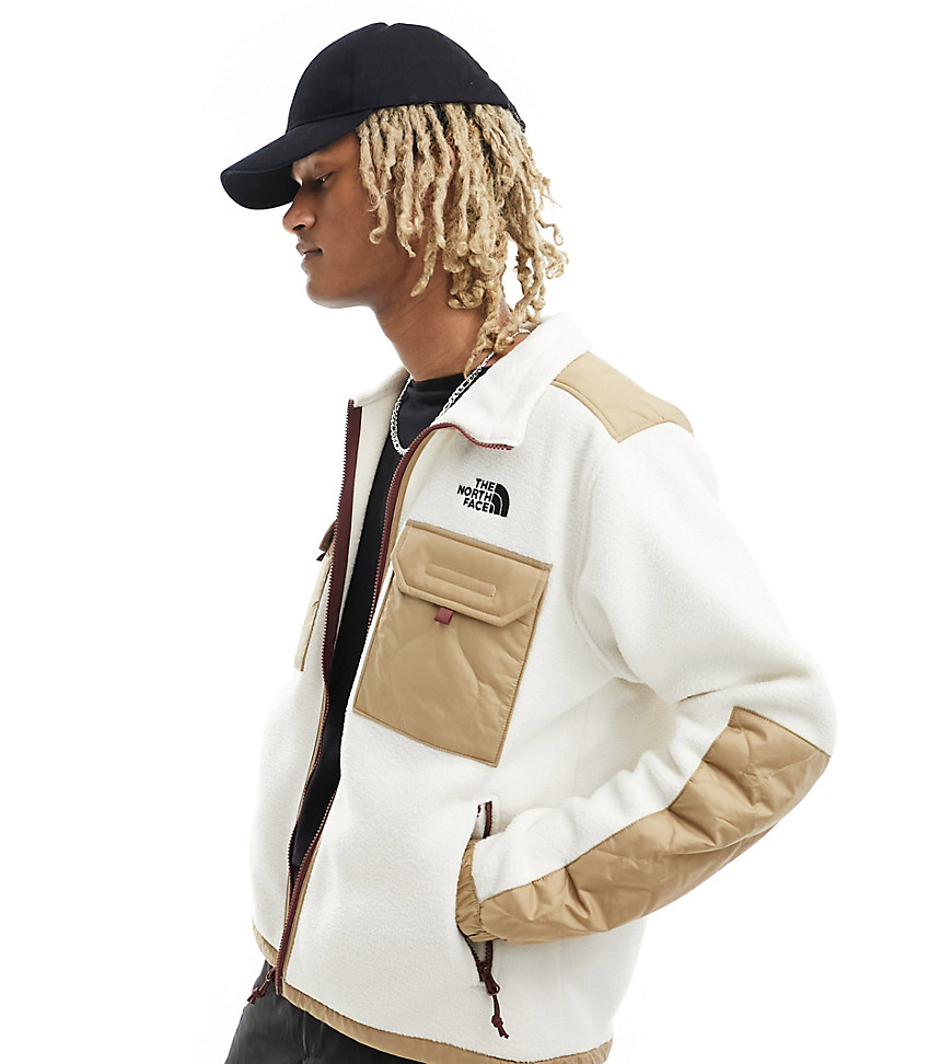 The North Face Royal Arch heavyweight quilted fleece in beige and off white-Neutral