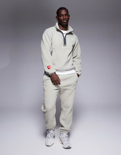 The North Face Seven Summits Fleeski 1/4 zip heavyweight fleece jacket in grey, 2 of 4