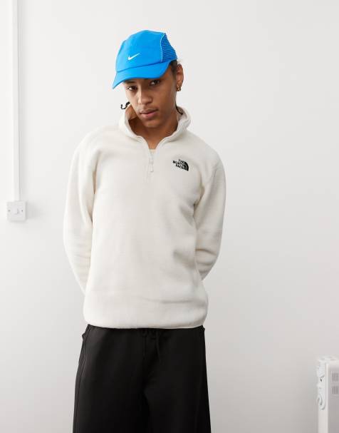 The North Face – Shispare – Fleece-Sweatshirt in gebrochenem Weiß mit Logo und kurzem Reißverschluss, exklusiv bei ASOS - view 1