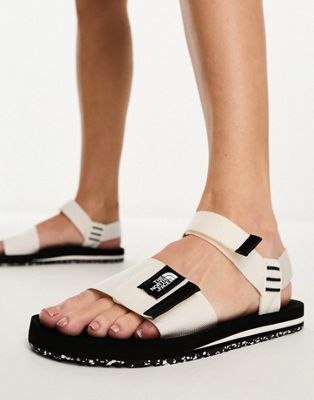 The North Face Skeena sandals in cream - ASOS Price Checker