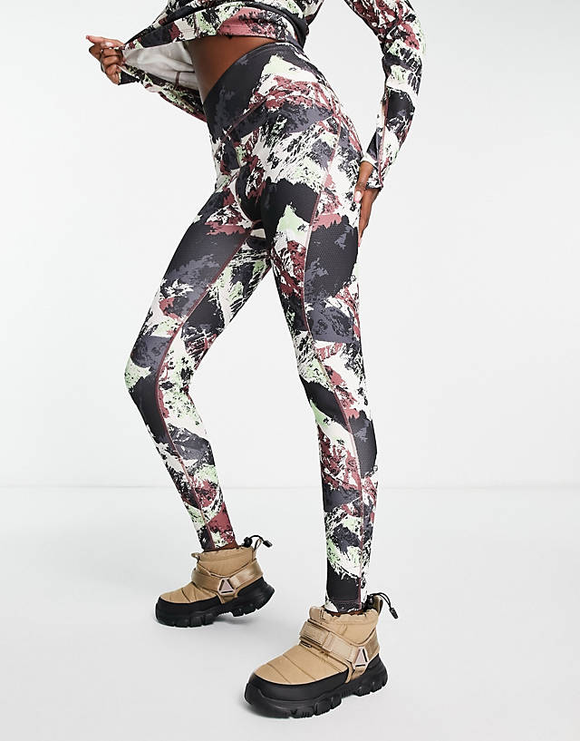 The North Face - ski dragline baselayer insulated leggings in mountaintop print