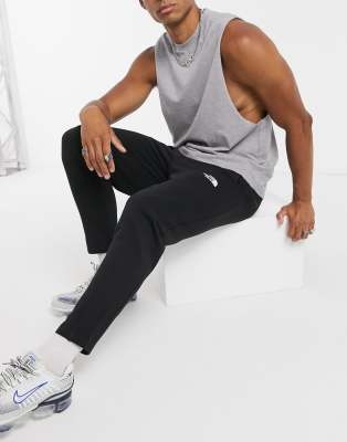 The North Face The North Face Standard fleece joggers in black