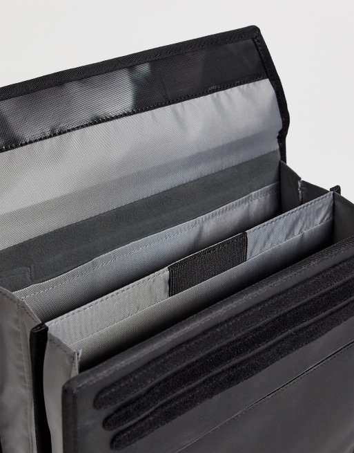 The North Face Stratoliner laptop folder in black