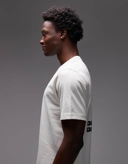 The North Face Street Bear backprint oversized t-shirt in off white, 4 of 5