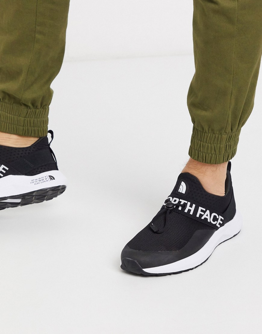 The North Face - Surge Pelham - Sneakers in zwart