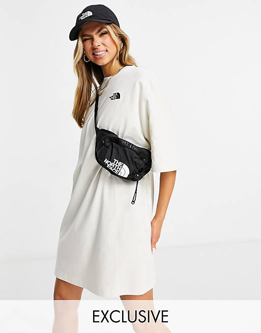 Women The North Face t-shirt dress in white Exclusive at  