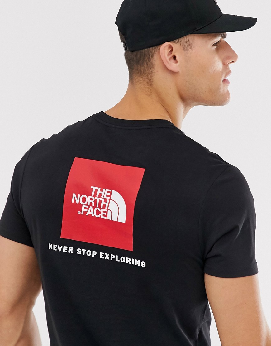 The North Face - T-shirt nera con quadrato rosso-Nero