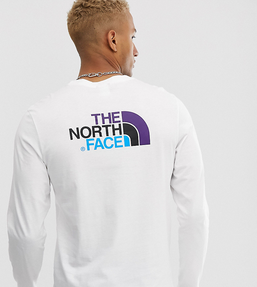 The North Face - T-shirt pratica a maniche lunghe bianca - In esclusiva per ASOS-Bianco