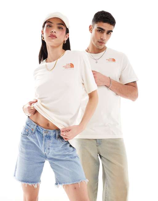 The North Face – T-shirt w kolorze złamanej bieli z nadrukiem na plecach