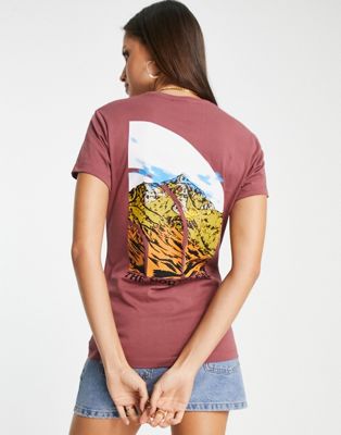 The North Face T3 back graphic t-shirt in pink