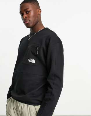 The North Face Tech crew neck sweat in black - ASOS Price Checker