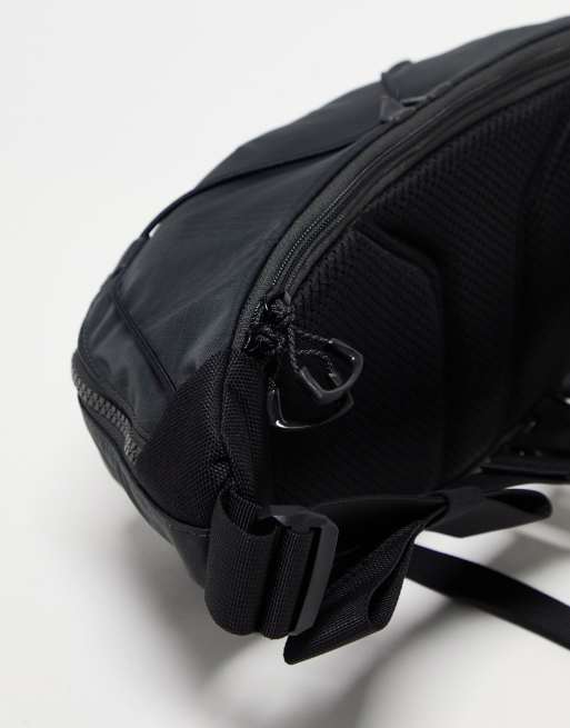 The North Face Terra 6L bumbag in black, 2 of 4