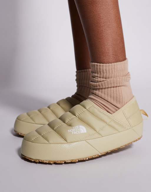 The North Face Thermoball insulated traction mule in gravel beige, 4 of 4