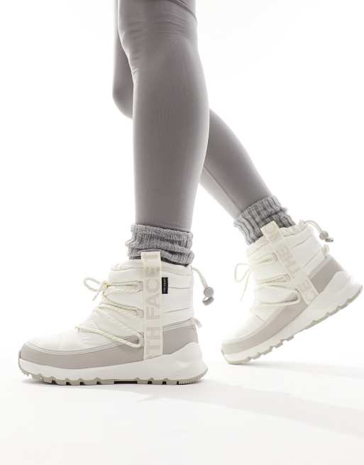 The north face hot sale snow sneaker