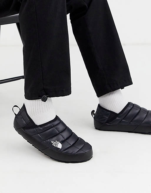 pik Motiveren heb vertrouwen The North Face Thermoball Traction slippers in black | ASOS