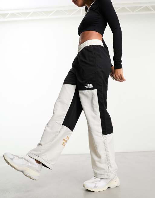 High waisted white store joggers