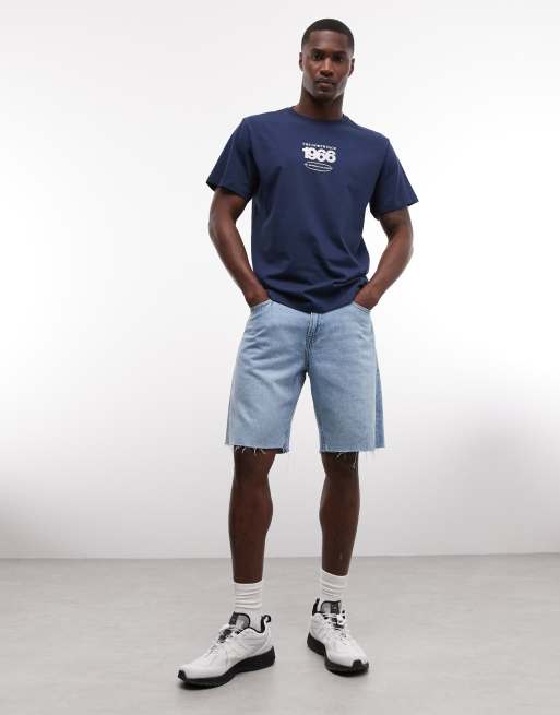 The North Face Track back print relaxed t-shirt in navy, 2 of 5