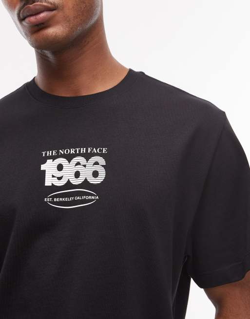 The North Face - Track - T-shirt décontracté avec imprimé au dos - Noir, 3 de 5