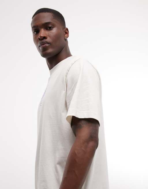 The North Face - Track - T-shirt décontracté imprimé au dos - Blanc cassé, 4 de 5