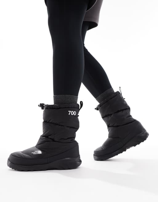 The North Face – Traction Nuptse – Isolierte Stiefel in Schwarz ASOS