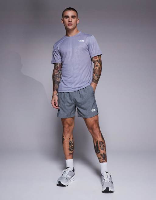 The North Face - Training 24/7 - T-shirt grigia con logo e stampa in rilievo, 2 di 4