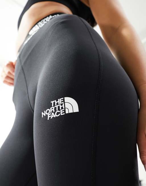 The North Face Training – Aracar – 7/8-Leggings in Schwarz mit