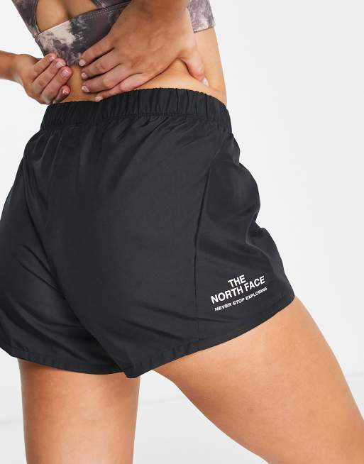 The North Face - Training - Geweven short met hoge taille in zwart