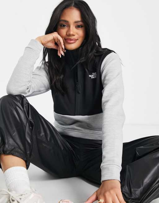 The North Face - Training - Mountain Athletic - Fleece met 1/4 rits in grijs