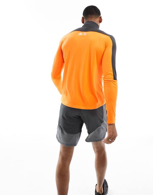 The North Face – Training Mountain Athletic – Langärmliges Oberteil in Orange mit 1/4-Reißverschluss, 3 von 4