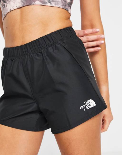 The North Face - Training Mountain Athletic - Pantaloncini in tessuto neri a vita alta, 3 di 4