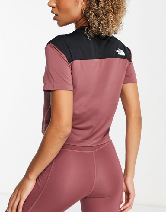 https://images.asos-media.com/products/the-north-face-training-mountain-athletics-t-shirt-in-pink/203206113-2?$n_550w$&wid=550&fit=constrain