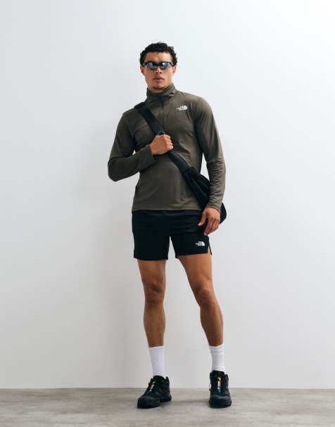 The North Face Trainingsoberteil mit 1/4-Reißverschluss und Logo in Khaki - view 1