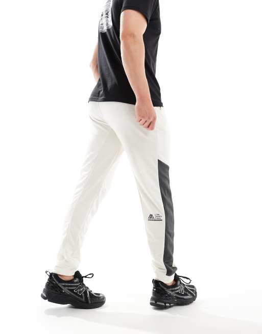 The North Face – Träning – Vita joggingbyxor i fleece, 3 av 5