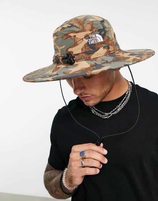 North Face - Twist and Pouch - met brede rand camo | ASOS