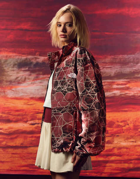 The North Face unisex Easy Wind zip track jacket in burgundy print - view 1