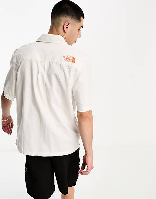 The North Face Valley utility logo shirt in white | ASOS