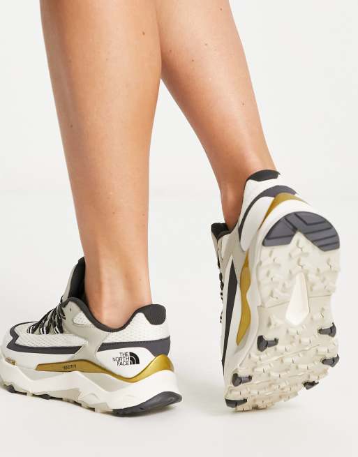 The North Face Vectiv Taraval hiking trainers in stone and cream, 3 of 4