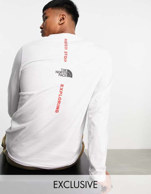 The North Face – Vertical NSE – Langärmliges Shirt in Weiß, exklusiv bei ASOS