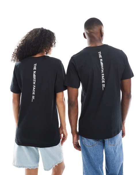 The North Face Vertical unisex backprint logo t-shirt in black - view 1