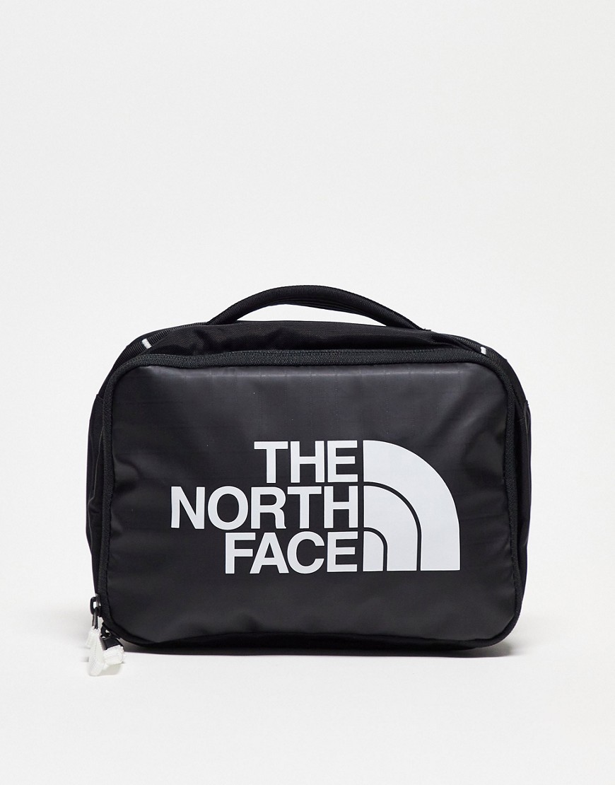 The North Face Voyager Dopp wash bag in black