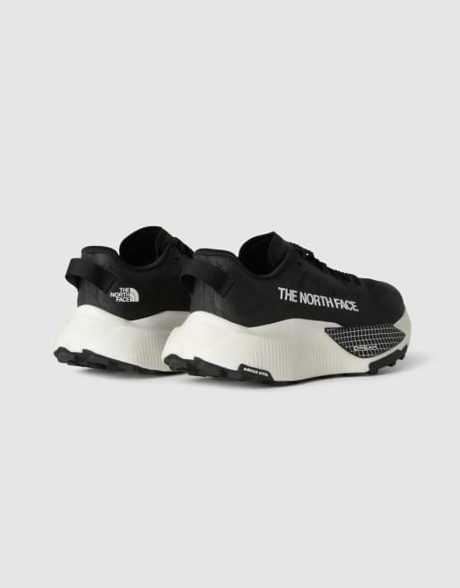 The North Face - W Altamesa 500 V2 - Sneakers in zwart en wit, 4 van 4