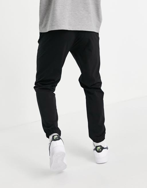 The North Face Wander sweatpants in black