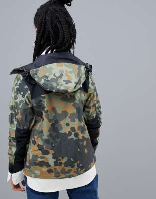 the north face 1990 mountain jacket camo