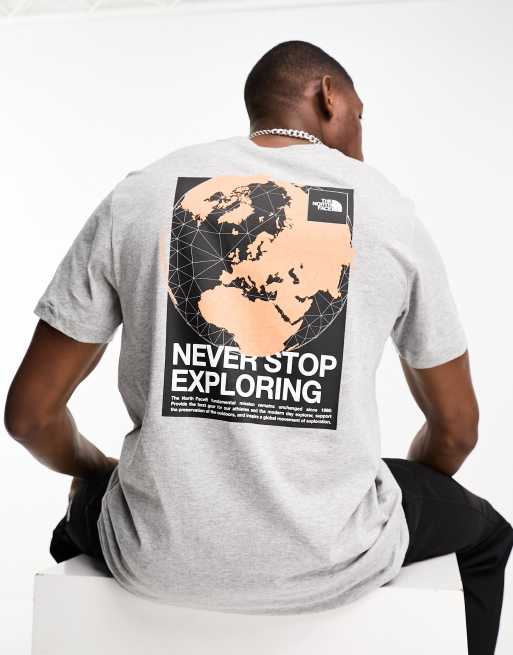 The North Face - World Connection - T-shirt met print op de achterkant in grijs, exclusief bij ASOS