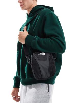 The North Face The North Face Y2K cross body bag in black and grey