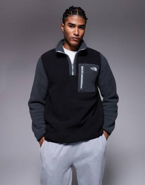 The North Face Yumiori 1/4 zip colourblock fleece in black